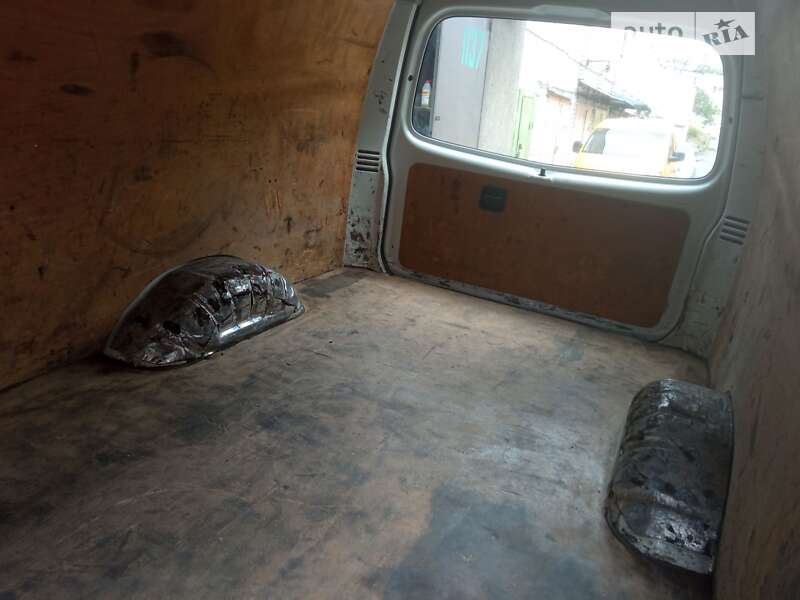 Грузовой фургон Mazda Bongo 2001 в Харькове