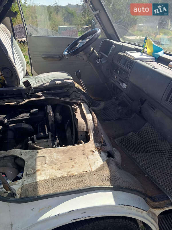 Микроавтобус Mazda Bongo 1993 в Виннице