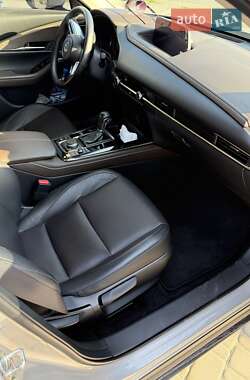 Позашляховик / Кросовер Mazda CX-30 2022 в 