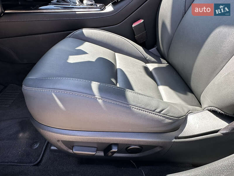 Внедорожник / Кроссовер Mazda CX-30 2023 в Днепре