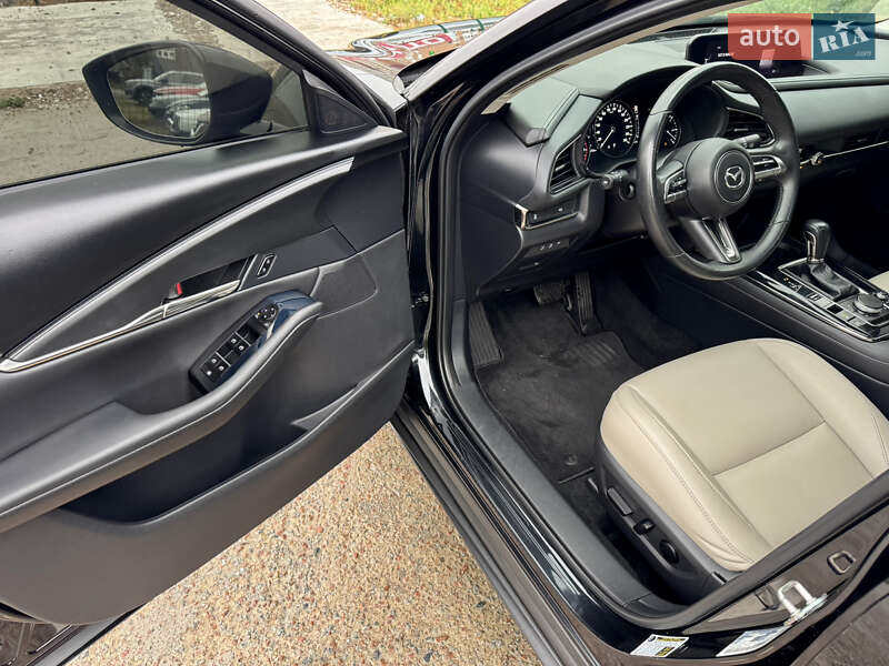 Позашляховик / Кросовер Mazda CX-30 2021 в Києві фото 14 Позашляховик / Кросовер Mazda CX-30 2021 в Києві