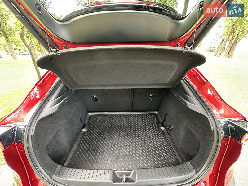 Позашляховик / Кросовер Mazda CX-30 2020 в Києві фото 34 Позашляховик / Кросовер Mazda CX-30 2020 в Києві