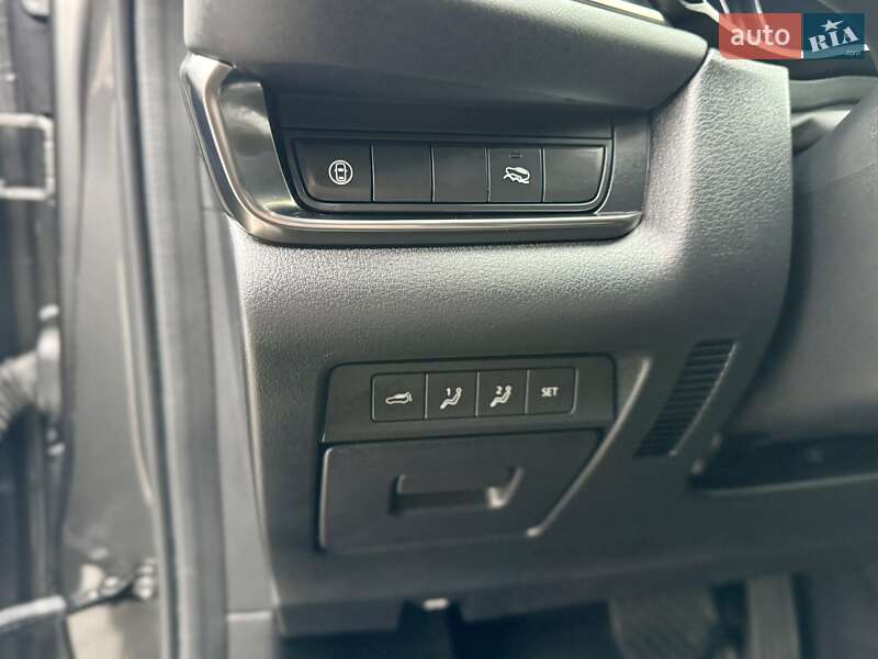 Позашляховик / Кросовер Mazda CX-30 2019 в Києві фото 27 Позашляховик / Кросовер Mazda CX-30 2019 в Києві