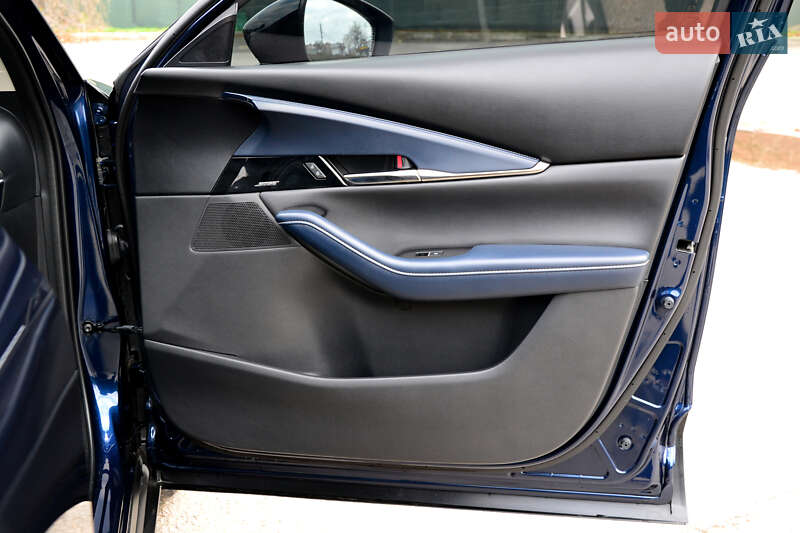 Внедорожник / Кроссовер Mazda CX-30 2019 в Умани