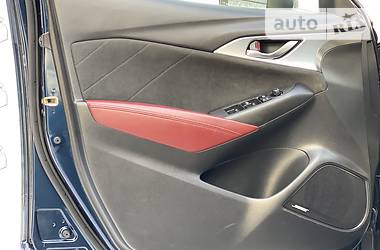 Внедорожник / Кроссовер Mazda CX-3 2017 в 
