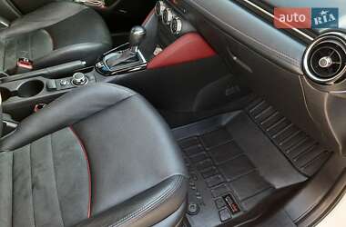Внедорожник / Кроссовер Mazda CX-3 2017 в 