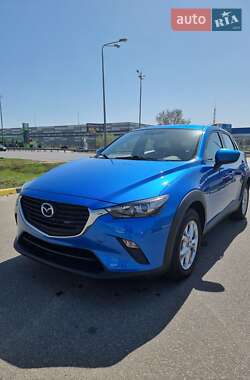 Позашляховик / Кросовер Mazda CX-3 2017 в 