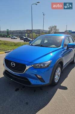 Позашляховик / Кросовер Mazda CX-3 2017 в 