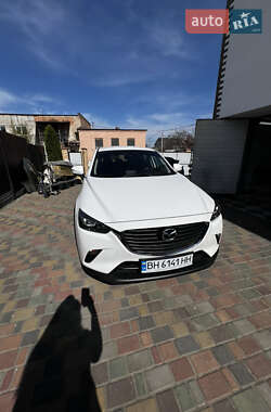 Позашляховик / Кросовер Mazda CX-3 2016 в 