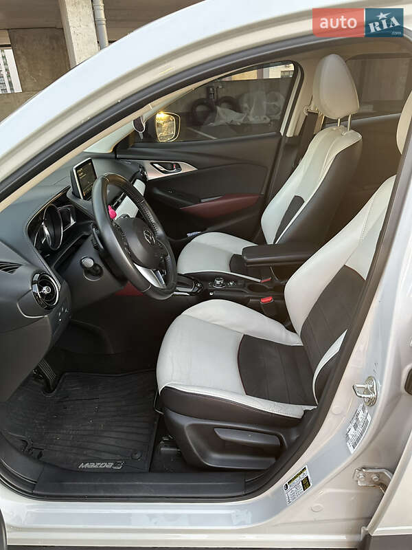 Внедорожник / Кроссовер Mazda CX-3 2016 в Кропивницком