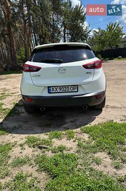Позашляховик / Кросовер Mazda CX-3 2016 в 