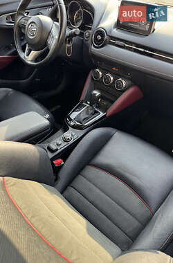 Позашляховик / Кросовер Mazda CX-3 2016 в 