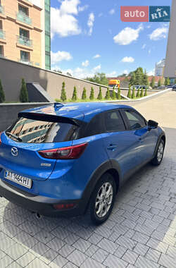Позашляховик / Кросовер Mazda CX-3 2016 в 