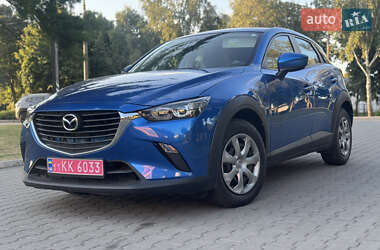 Внедорожник / Кроссовер Mazda CX-3 2017 в 