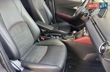Внедорожник / Кроссовер Mazda CX-3 2015 в 