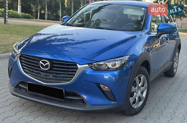 Внедорожник / Кроссовер Mazda CX-3 2016 в 