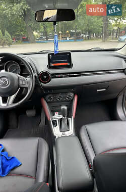 Внедорожник / Кроссовер Mazda CX-3 2016 в 