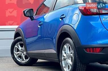 Внедорожник / Кроссовер Mazda CX-3 2015 в 