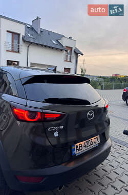 Позашляховик / Кросовер Mazda CX-3 2018 в 