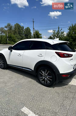 Позашляховик / Кросовер Mazda CX-3 2017 в 