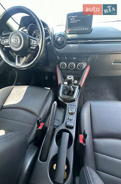 Позашляховик / Кросовер Mazda CX-3 2017 в 