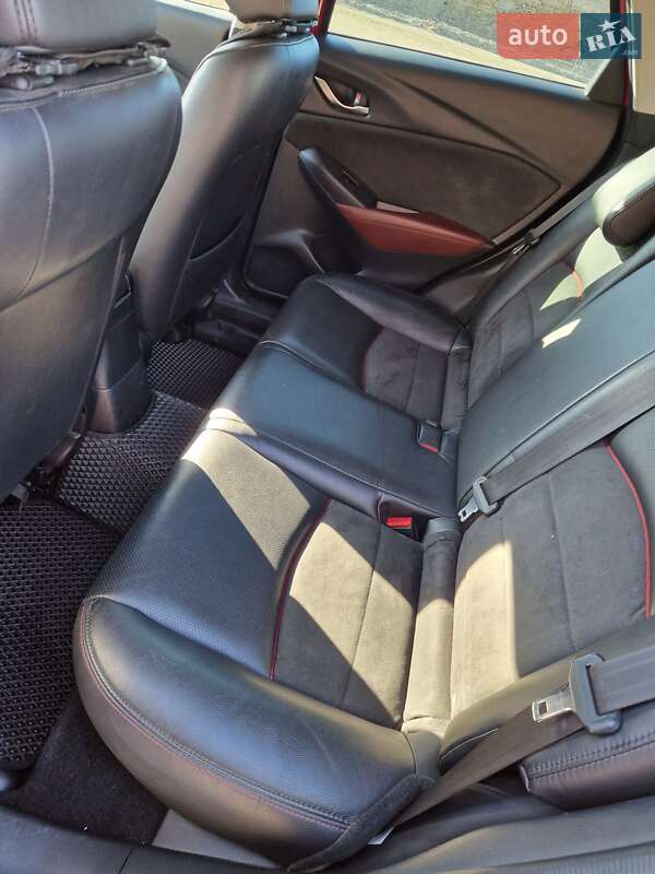 Внедорожник / Кроссовер Mazda CX-3 2015 в Белгороде-Днестровском