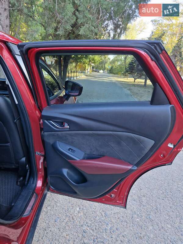 Внедорожник / Кроссовер Mazda CX-3 2015 в Белгороде-Днестровском