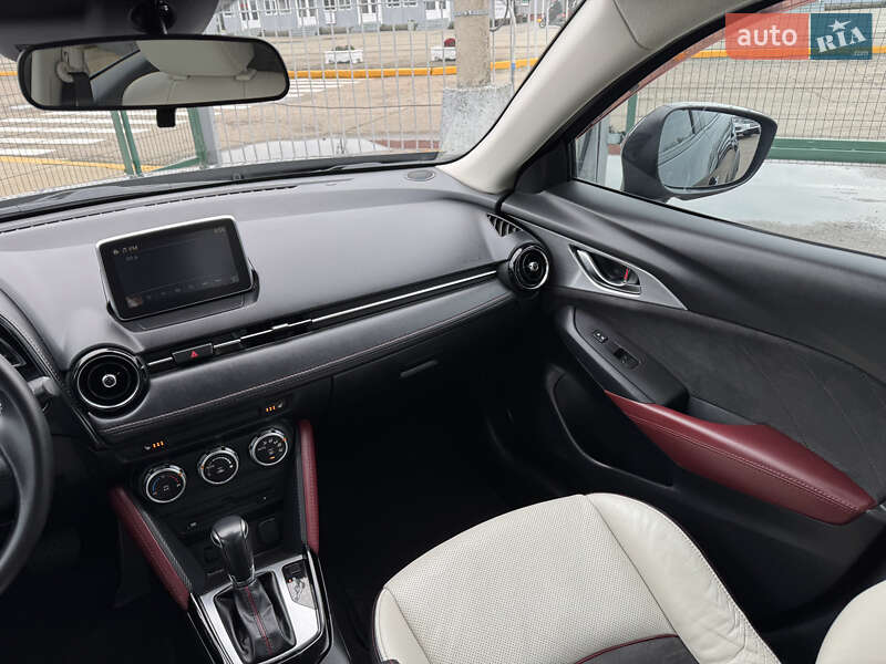 Внедорожник / Кроссовер Mazda CX-3 2015 в Киеве