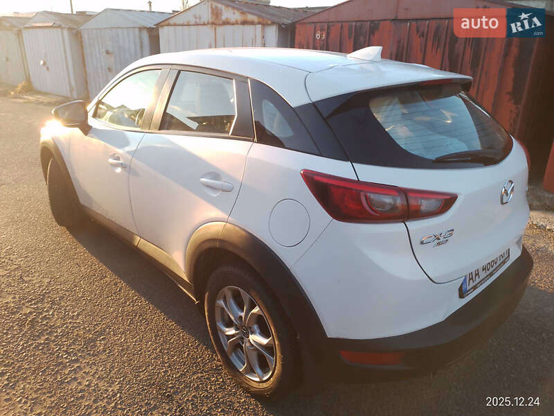 Внедорожник / Кроссовер Mazda CX-3 2016 в Киеве