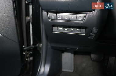 Позашляховик / Кросовер Mazda CX-50 2024 в 