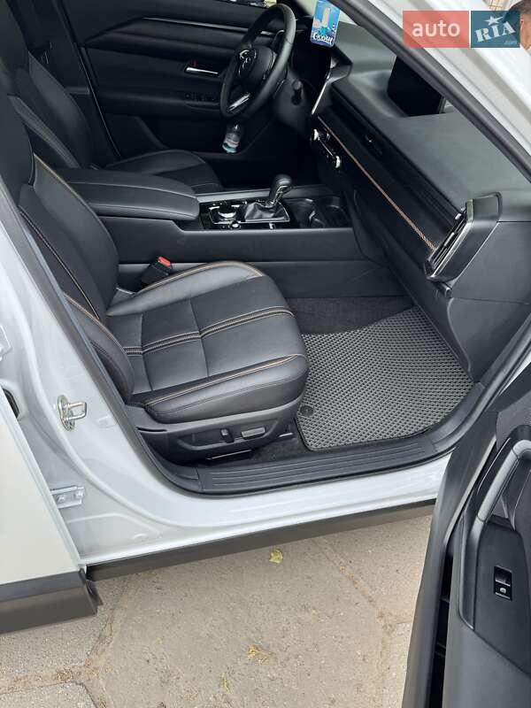 Внедорожник / Кроссовер Mazda CX-50 2024 в Херсоне