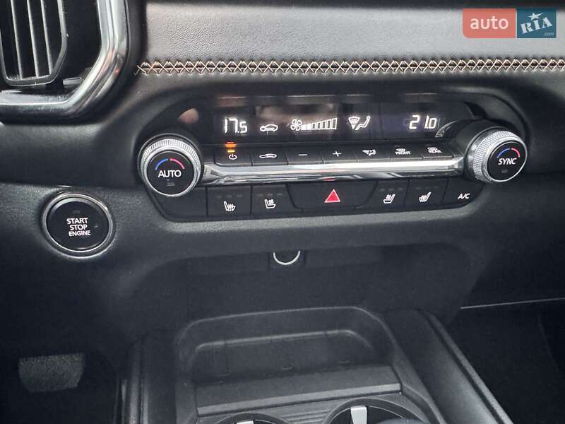 Внедорожник / Кроссовер Mazda CX-50 2023 в Киеве