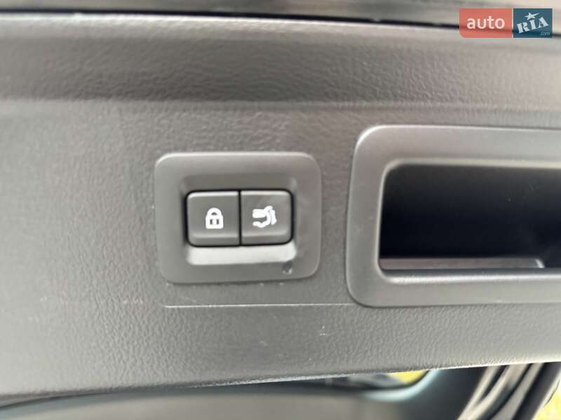 Позашляховик / Кросовер Mazda CX-50 2023 в Києві