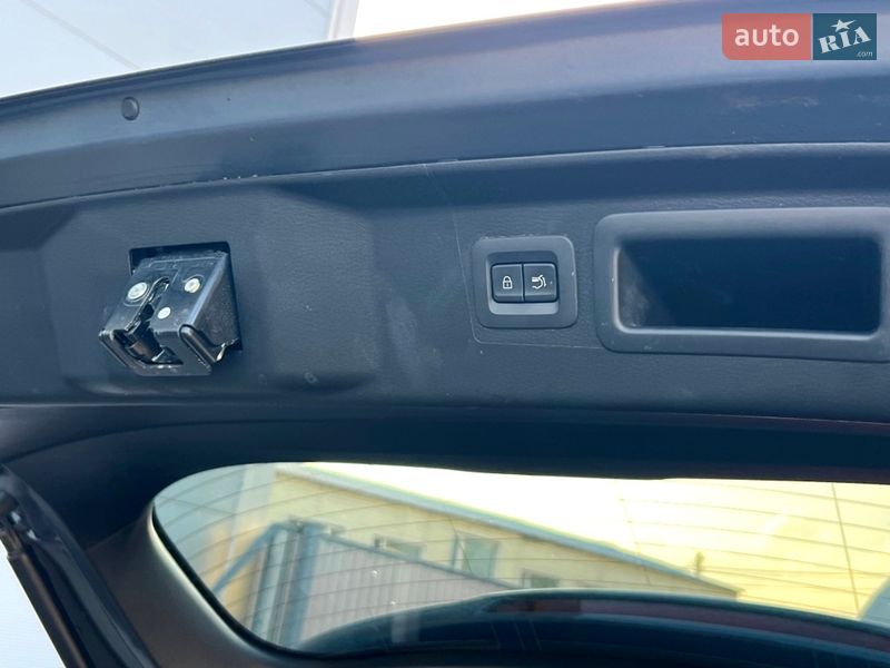 Внедорожник / Кроссовер Mazda CX-50 2024 в Киеве