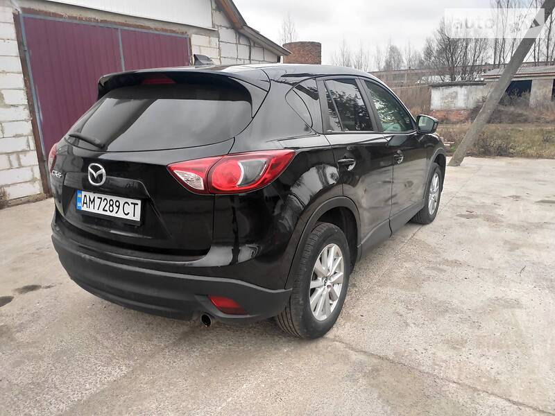 Позашляховик / Кросовер Mazda CX-5 2015 в Києві