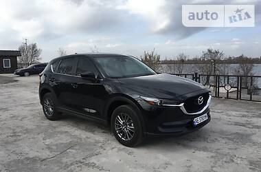 Позашляховик / Кросовер Mazda CX-5 2017 в 