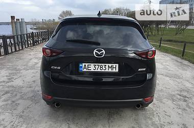 Позашляховик / Кросовер Mazda CX-5 2017 в 