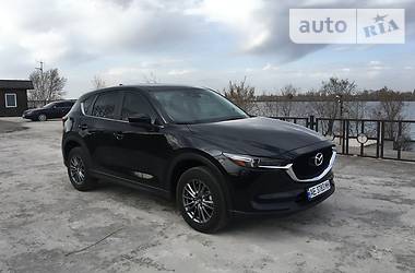 Позашляховик / Кросовер Mazda CX-5 2017 в 