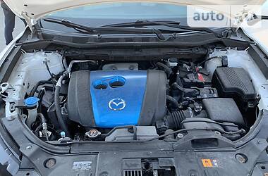 Позашляховик / Кросовер Mazda CX-5 2012 в 