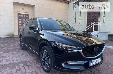 Позашляховик / Кросовер Mazda CX-5 2018 в 