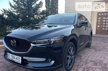Позашляховик / Кросовер Mazda CX-5 2018 в 