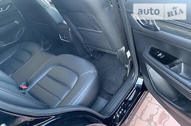 Позашляховик / Кросовер Mazda CX-5 2018 в 