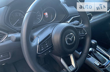 Позашляховик / Кросовер Mazda CX-5 2018 в 