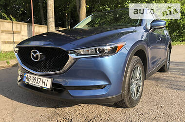 Позашляховик / Кросовер Mazda CX-5 2017 в 