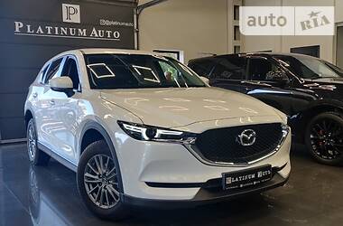 Позашляховик / Кросовер Mazda CX-5 2018 в 