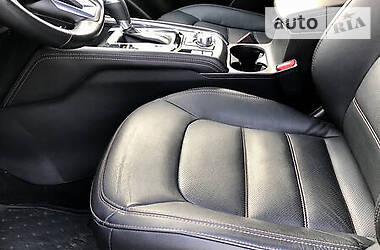 Внедорожник / Кроссовер Mazda CX-5 2018 в 