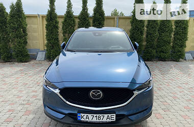 Позашляховик / Кросовер Mazda CX-5 2019 в 