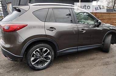 Позашляховик / Кросовер Mazda CX-5 2015 в 