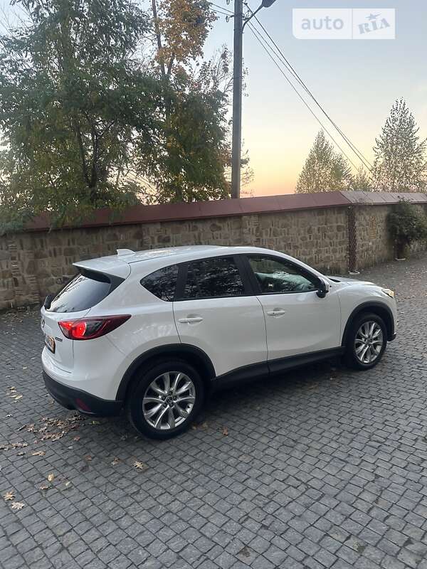 Внедорожник / Кроссовер Mazda CX-5 2014 в Черновцах