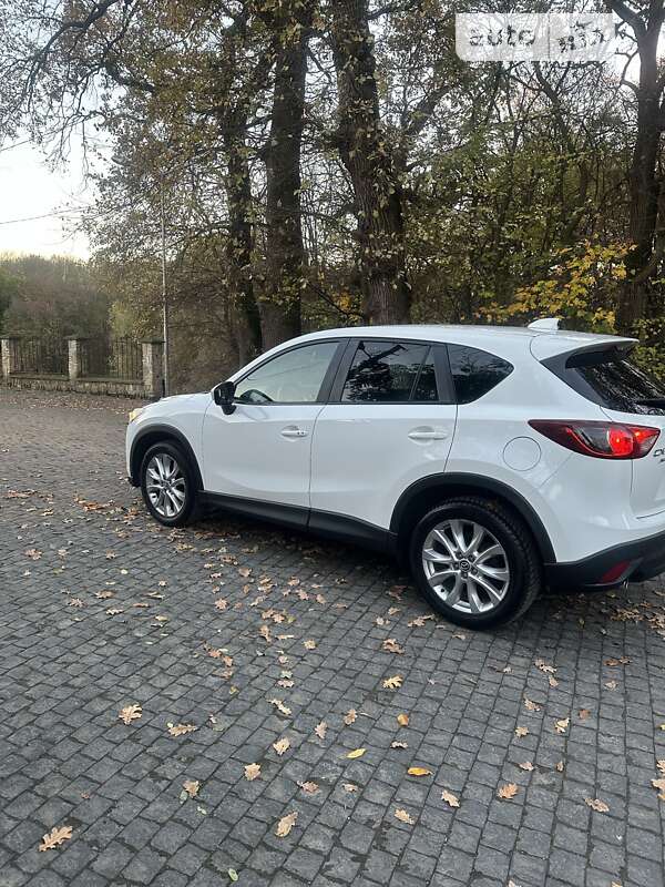 Внедорожник / Кроссовер Mazda CX-5 2014 в Черновцах